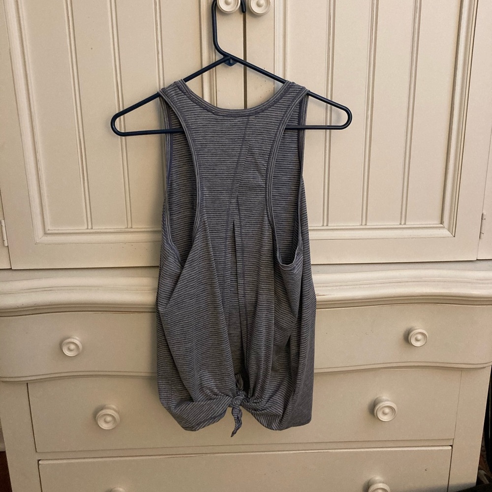 Open/tie back athletic tank